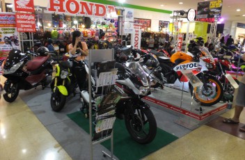 20150803011
