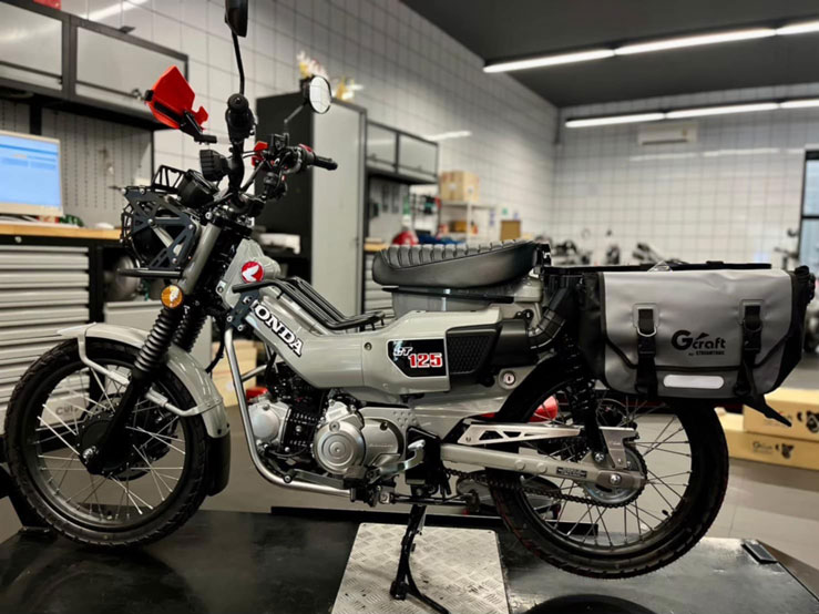 CT125 Pearl Smokey Gray(パールスモーキーグレー)