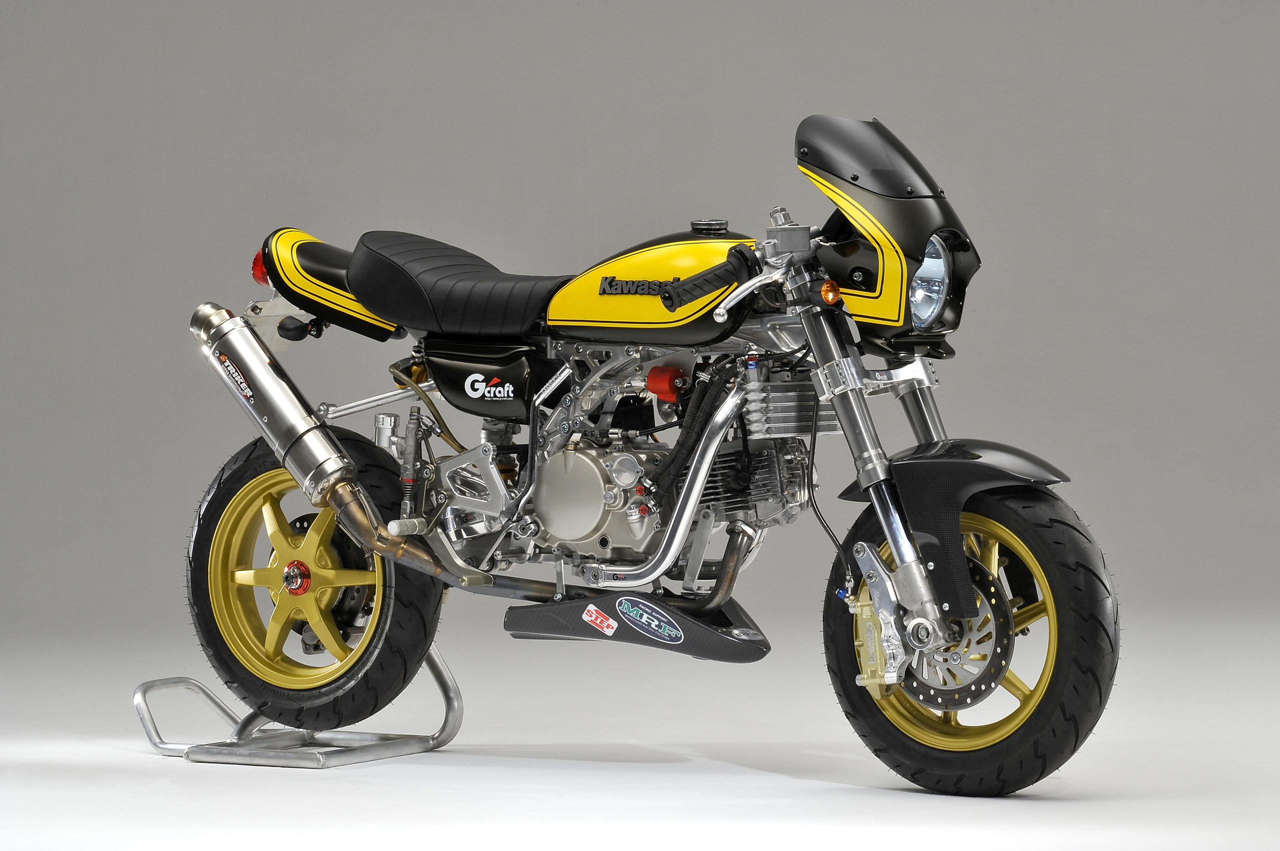 新作送料無料 バイク用品 パーツのゼロカスタムモンキー MONKEY Z2外装
